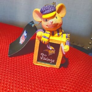 Vikings ornament Minnesota mouse resin  evergreen 3.5 NFL Football